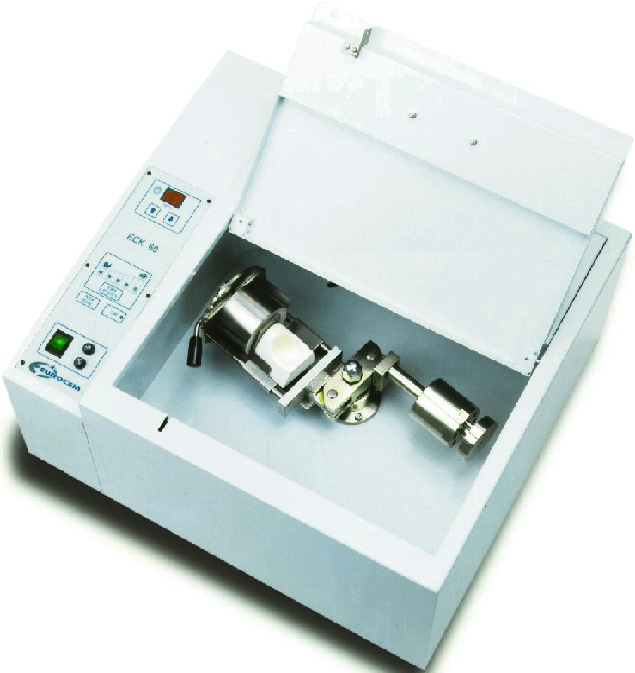 CENTRIFUGA PER FUSIONE A CANNELLO